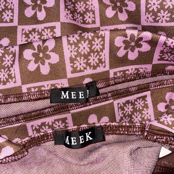 Brown and Pink Floral Set - Picture 5 of 5